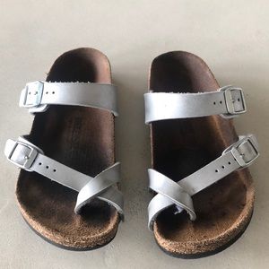 Birkenstock girls sandals